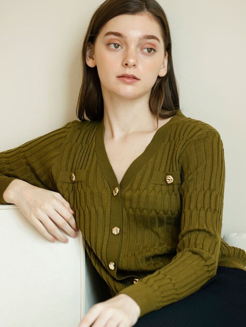 LARK+GREY Olive Ribbed V-Neck Button Cardigan Sweater. SIZE L